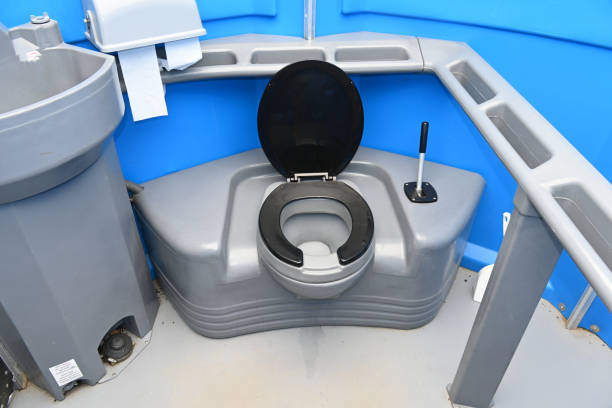 Porta potty delivery and setup in Eau Claire, WI
